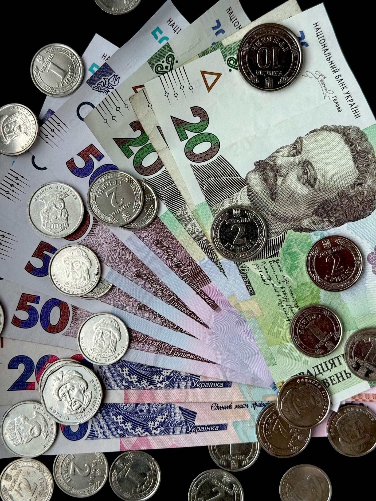 Help for people earnings in foreign curency, with complex income structure, irregular income or seafaring.